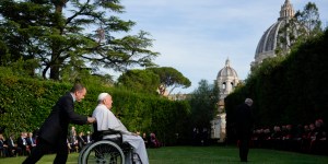 Efforts in vain in Holy Land, Pope complains to God