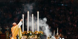 5 Signs the Eucharistic Revival will last, and 1 question mark