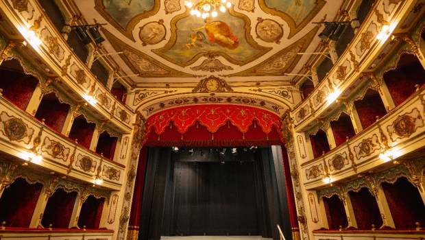 theater-play-drama-